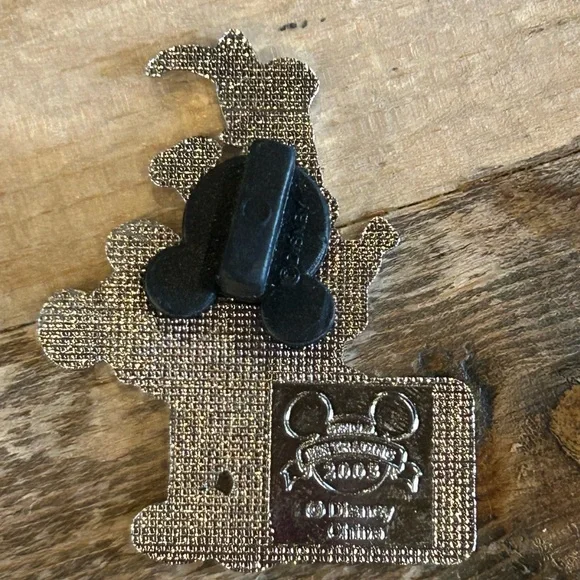 Mickey Mouse 75 years trading pin - Picture 2 of 2